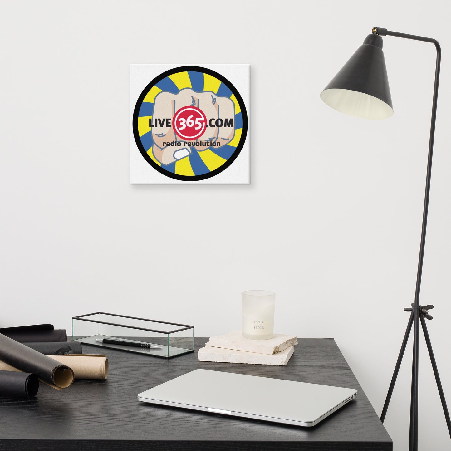 Live365 Retro Canvas